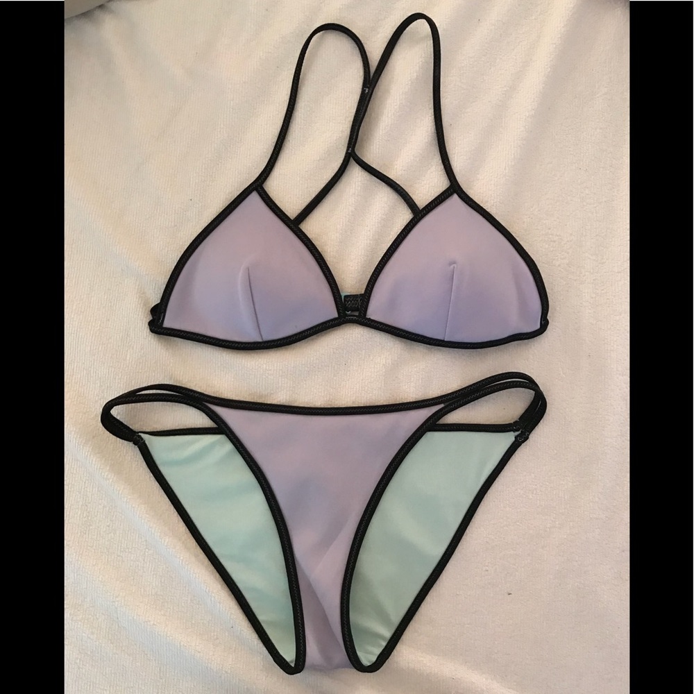 NWOT Victoria Secret bikini top